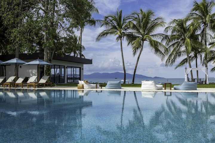 Pool Hotel
