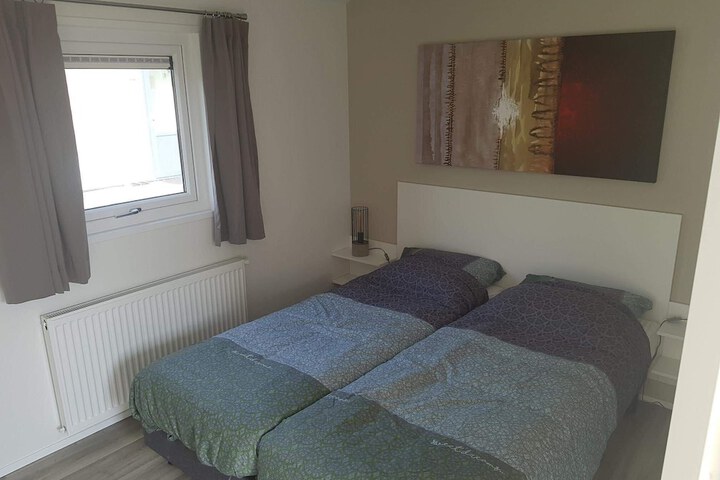 Room 48 of 107