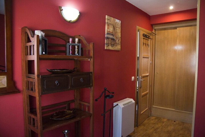 Room 45 of 181