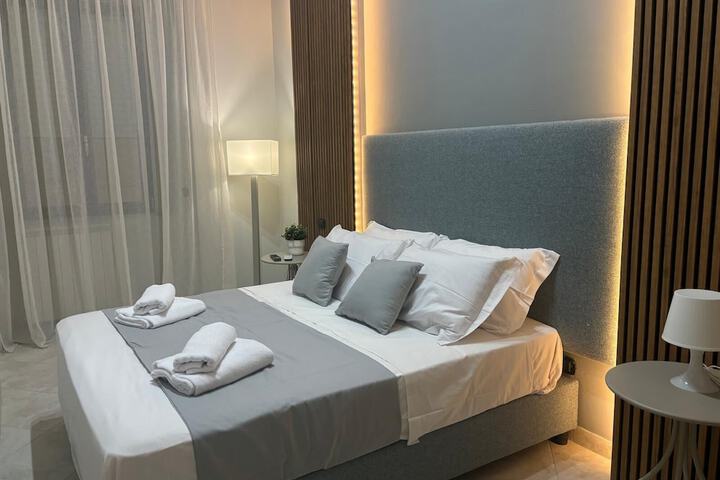 Room 9 of 25