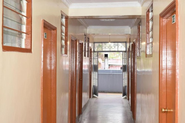 Ballroom/Hall 14 of 16
