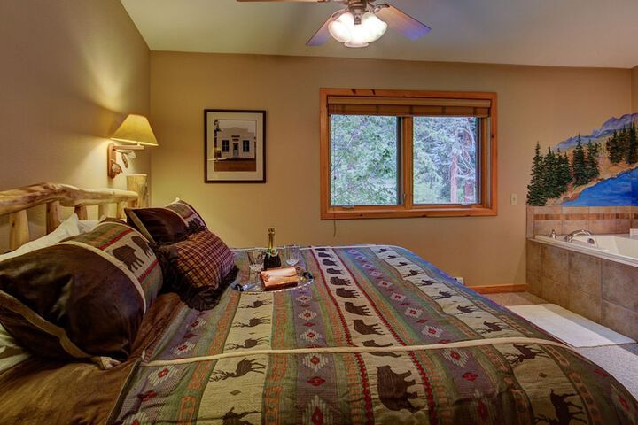 Room 7 of 15