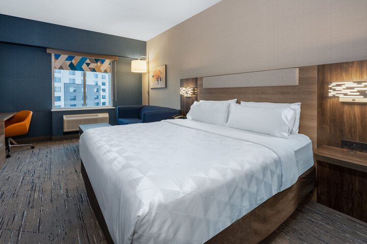 Standard | King Bed (7 of 13)