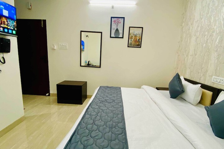 Room 28 of 55