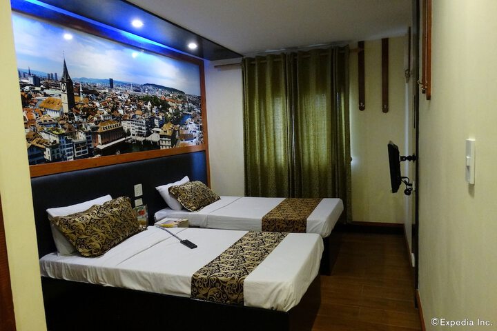 Room 50 of 104