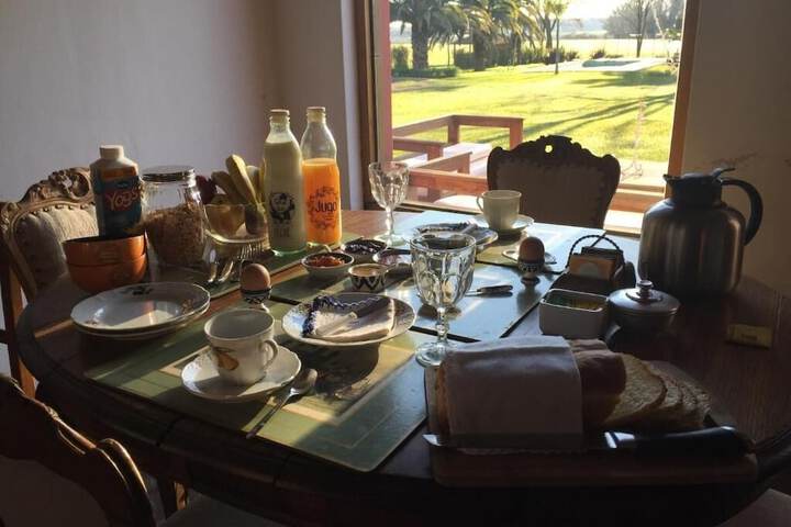 Breakfast/Coffee Service 32 of 64