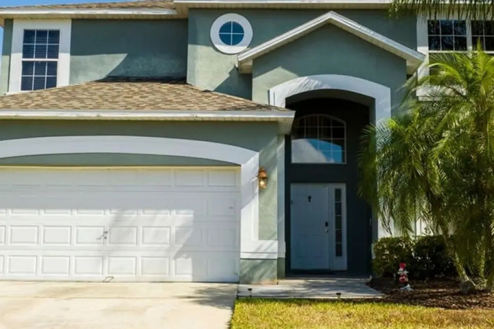 Exterior of 4697 Comfortable 7BD House
