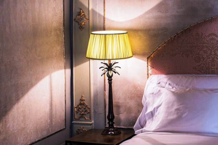 Room 28 of 63