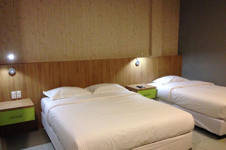 Room 7 of 26