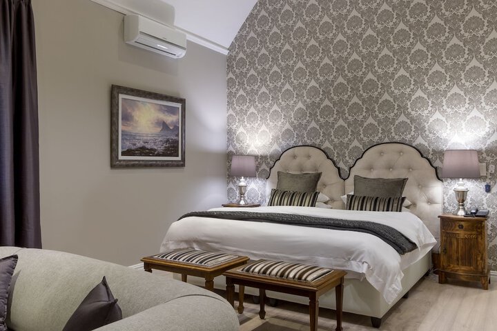 Room 206 of 432