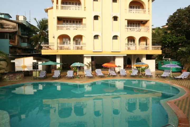 Pools & Facilities