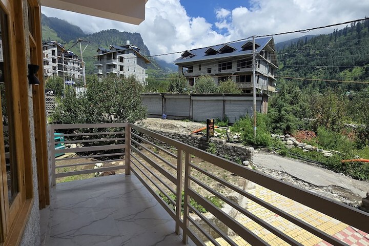 Terrace/Patio 107 of 110