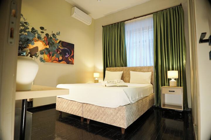 Room 20 of 68