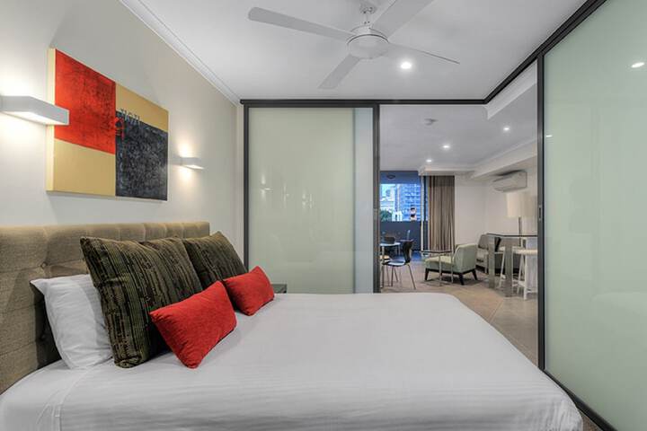 Room 4 of 50