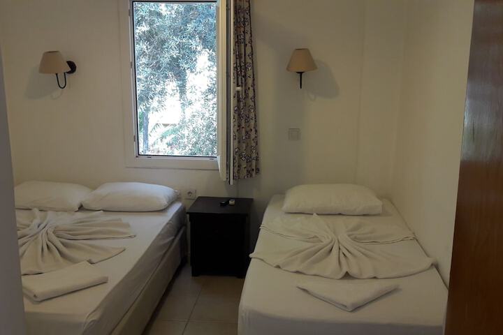 Room 5 of 21