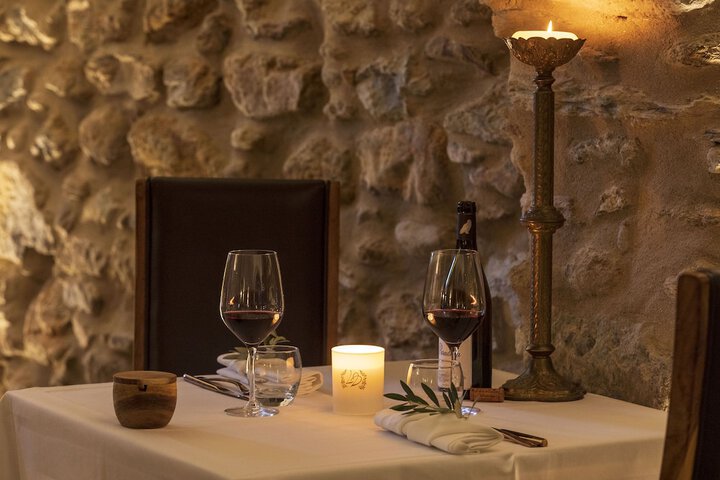 Dining 56 of 76