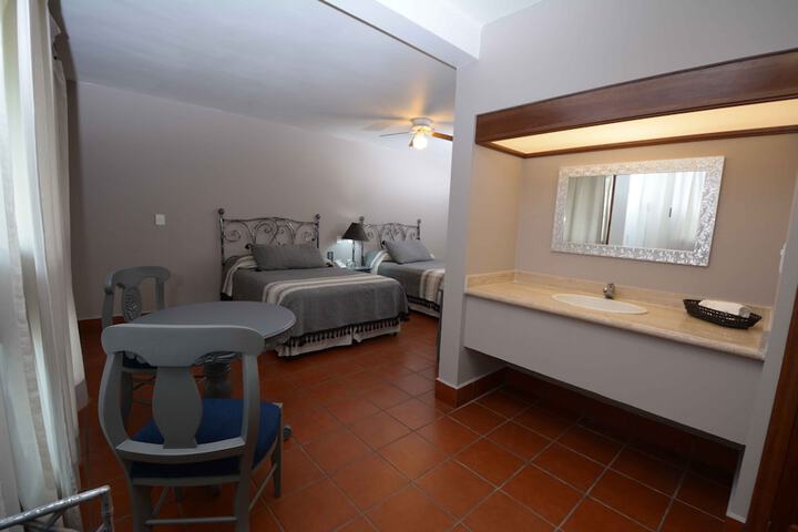 Room 9 of 78