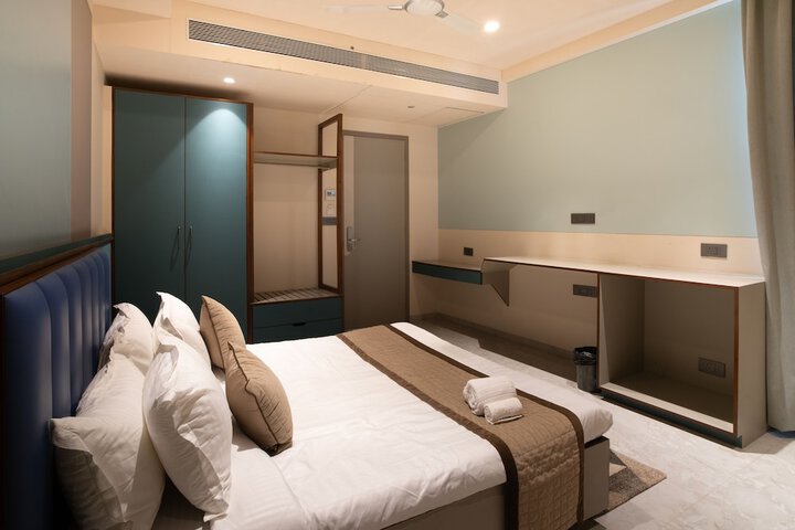 Room 7 of 35