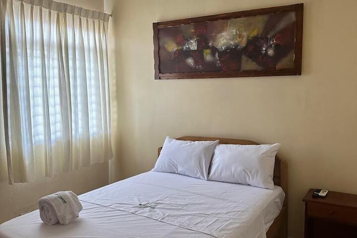 Room 8 of 17