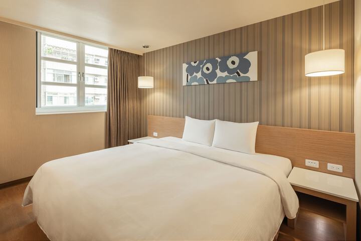 Room 11 of 55