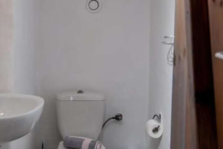 Room 84 of 94