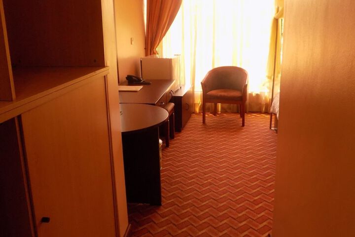 Room 18 of 86