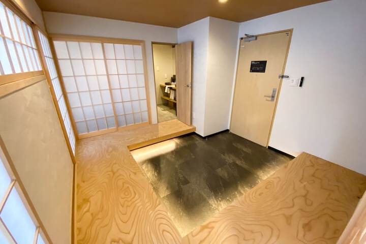 Room 10 of 56