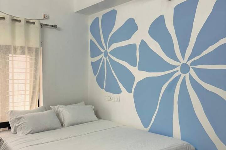 Room 7 of 19