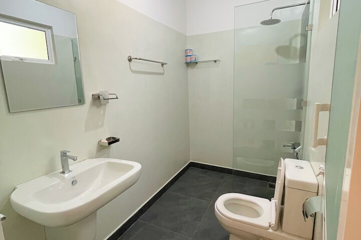 Room 18 of 29