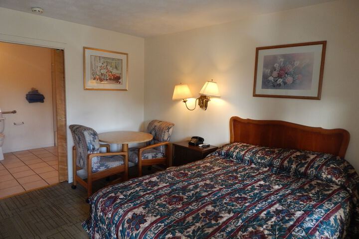 Room 3 of 35