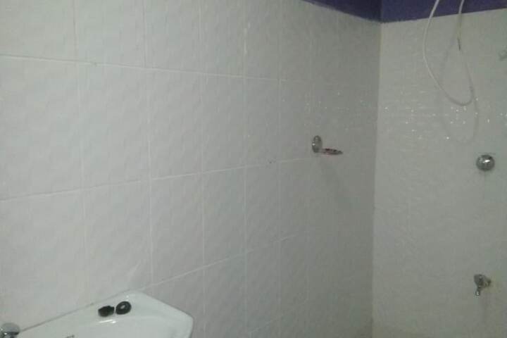 Room 13 of 24