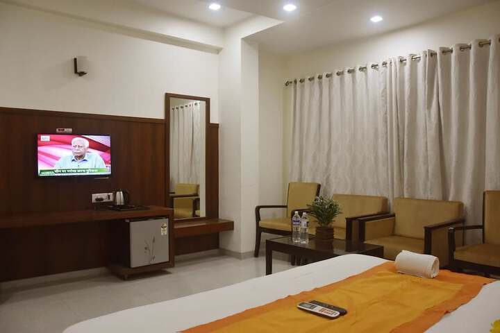 Room 10 of 23
