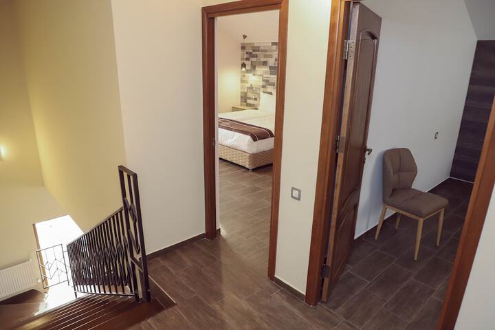 Room 71 of 196