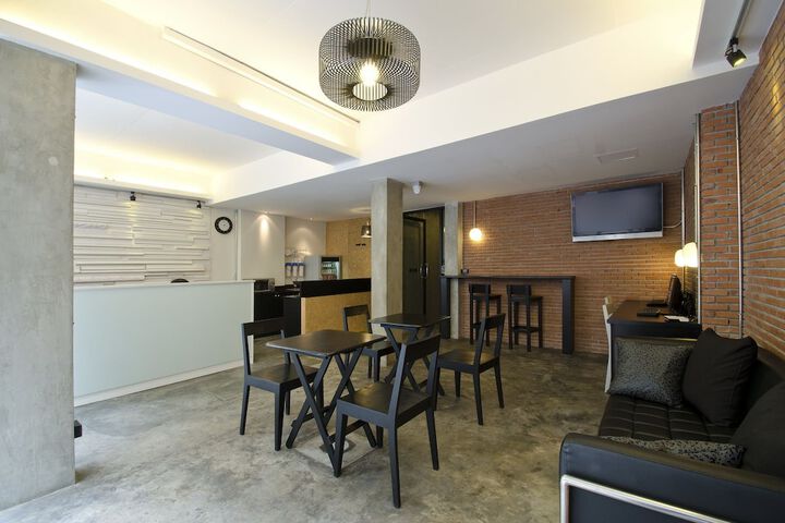 Guest Lobby