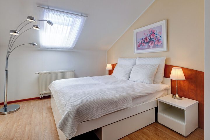 Room 5 of 30