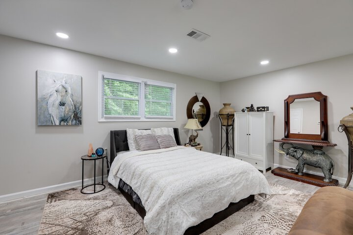 Room 18 of 60