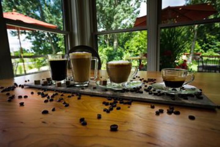 Breakfast/Coffee Service 6 of 39