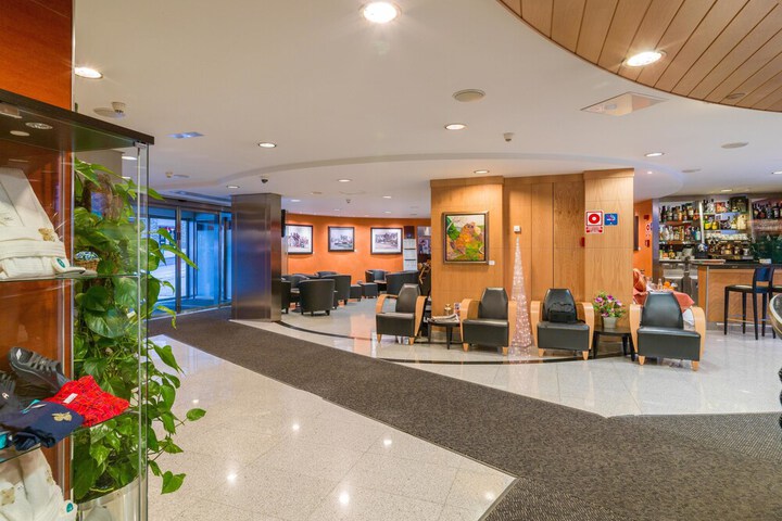 Guest Lobby