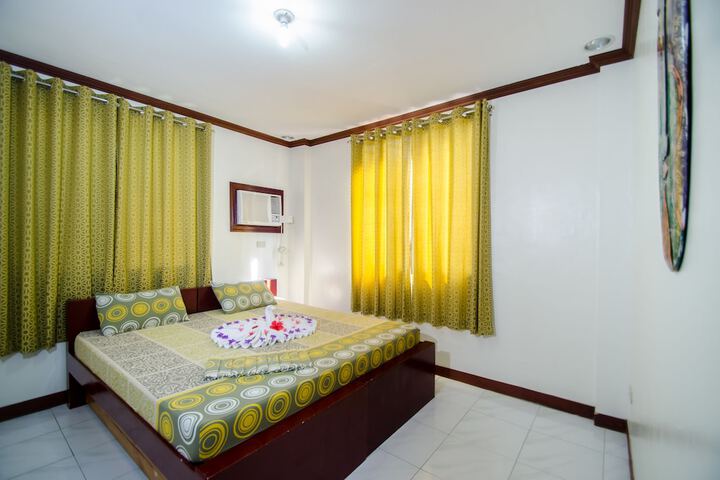 Room 8 of 51