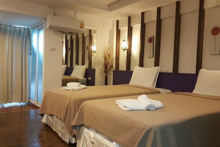 Room 12 of 54