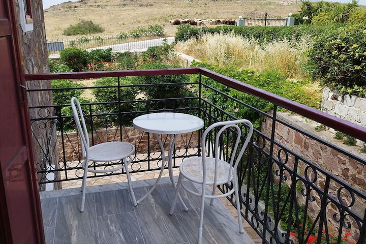 Terrace/Patio 93 of 102