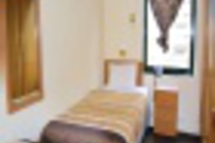 Room 483 of 768