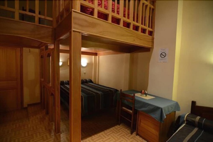 Room 48 of 70