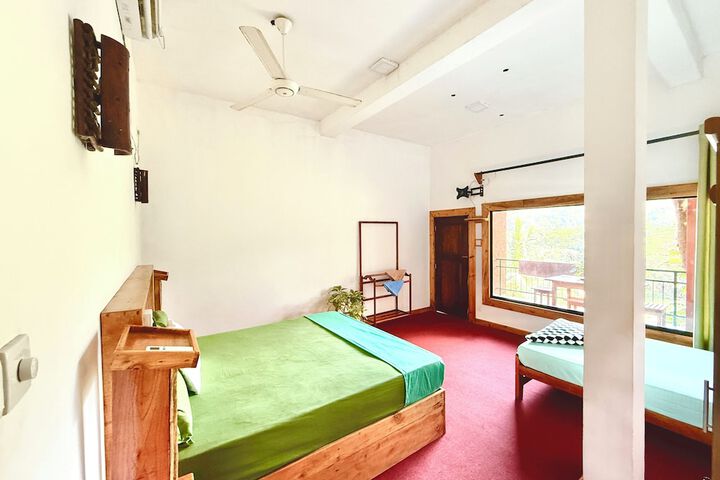 Room 16 of 47