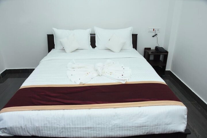 Room 8 of 40