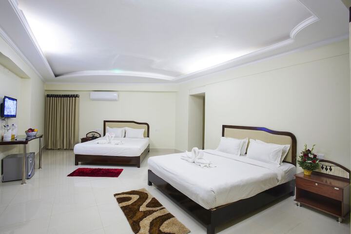 Room 8 of 26