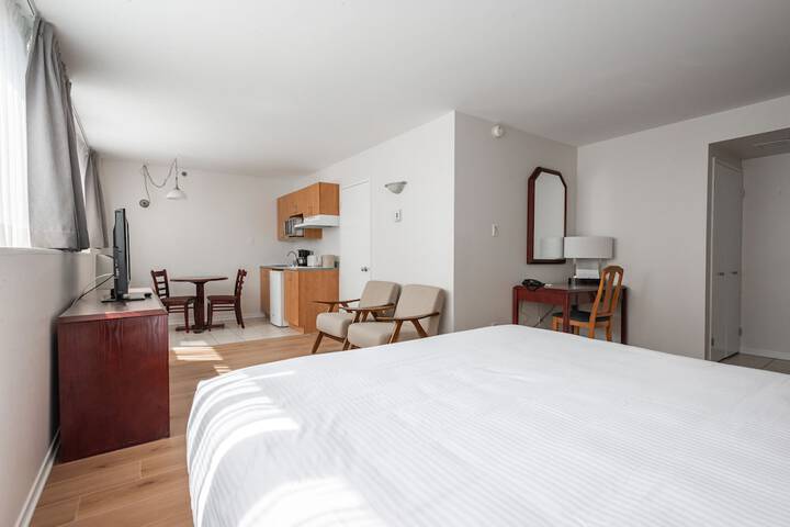 Room 7 of 52