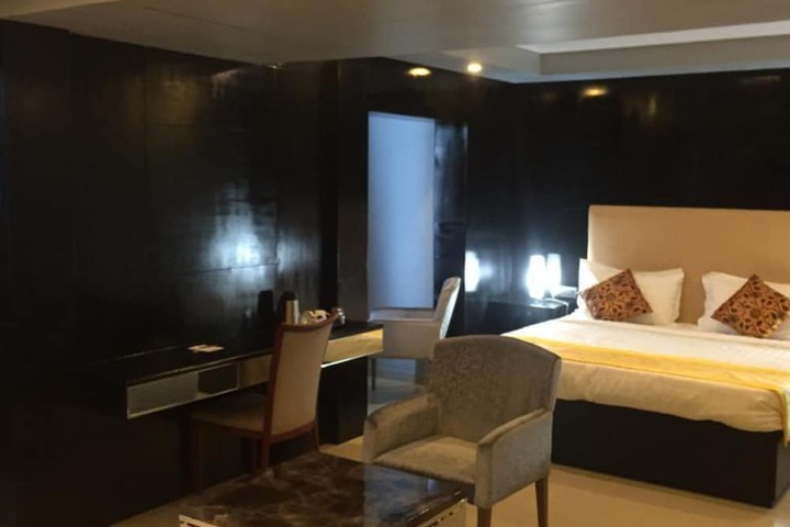 Room 5 of 21