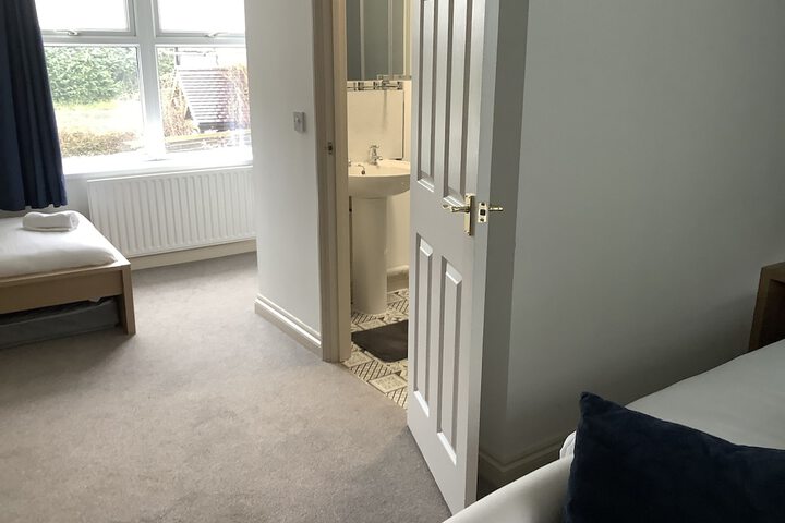 Room 4 of 14