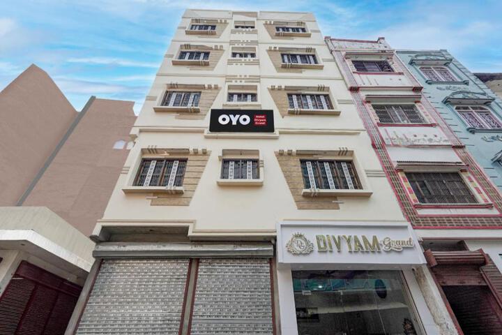 Hotel O Divyam Grand